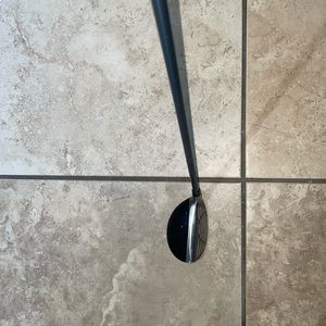 Cobra Baffler Dws 5 Hybrid R Flex 39.5"
 in excellent condition